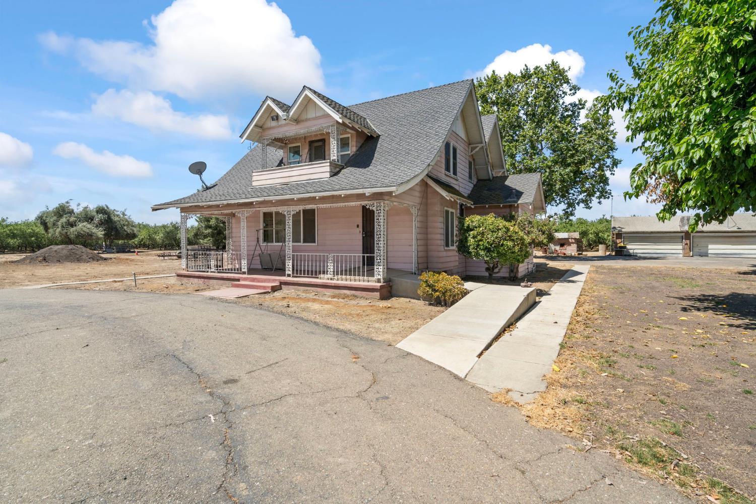 Vernalis, California, 95385, United States, 5 Bedrooms Bedrooms, ,3 BathroomsBathrooms,Residential,For Sale,1979261