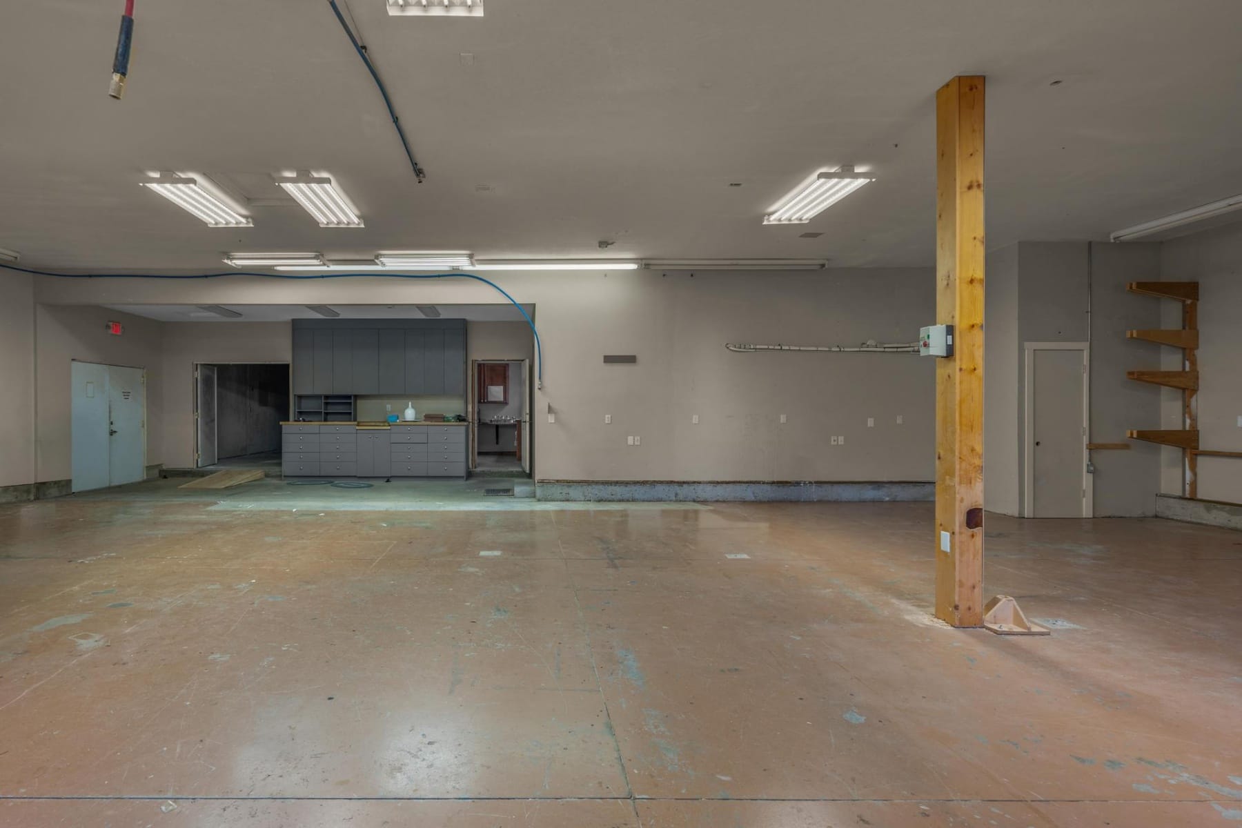  27200 S BARLOW RD Canby, OR 97013 - 物件實景