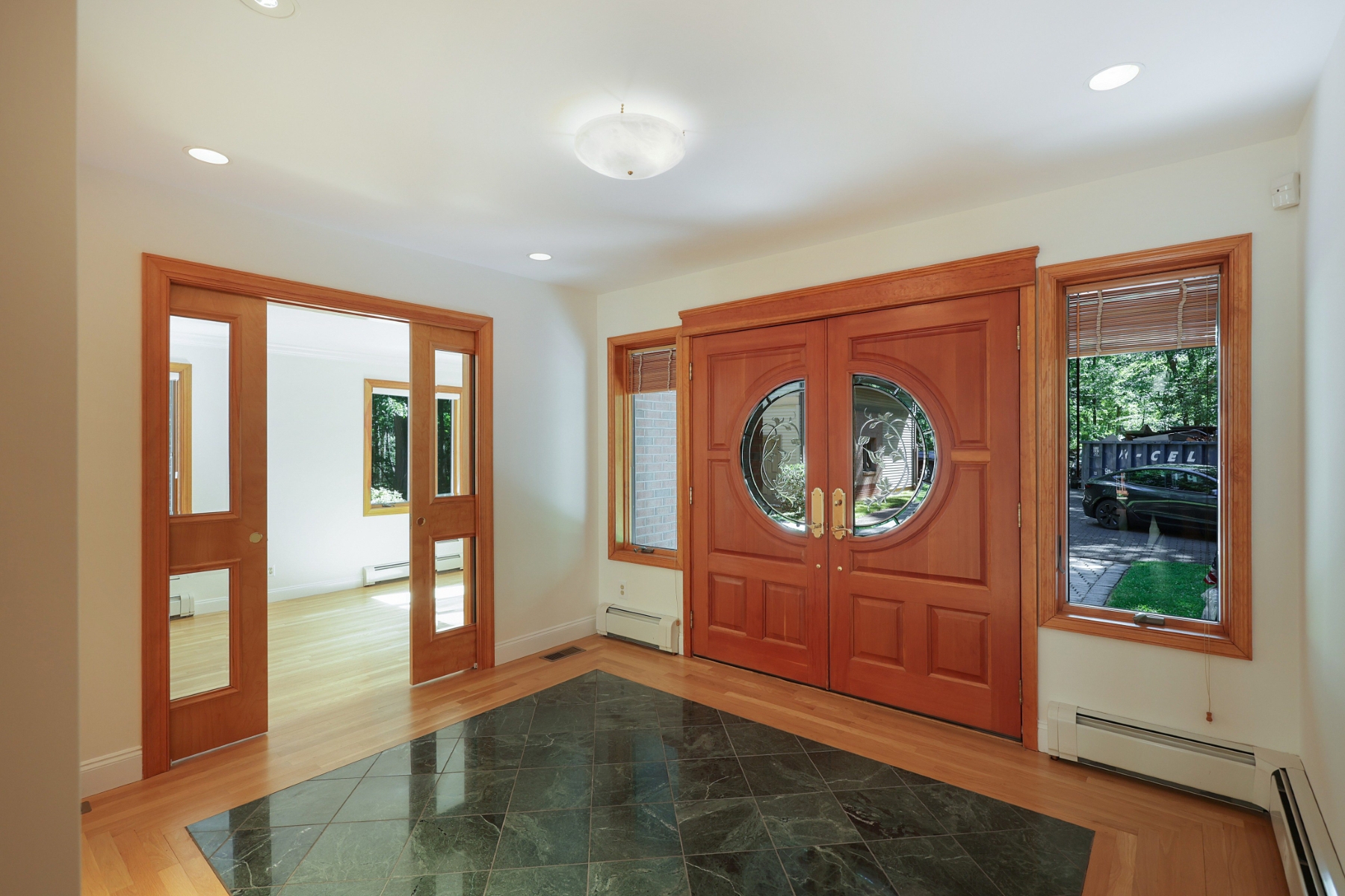  Custom Home Offers Space Versatility and Refined Comfort - 物件實景