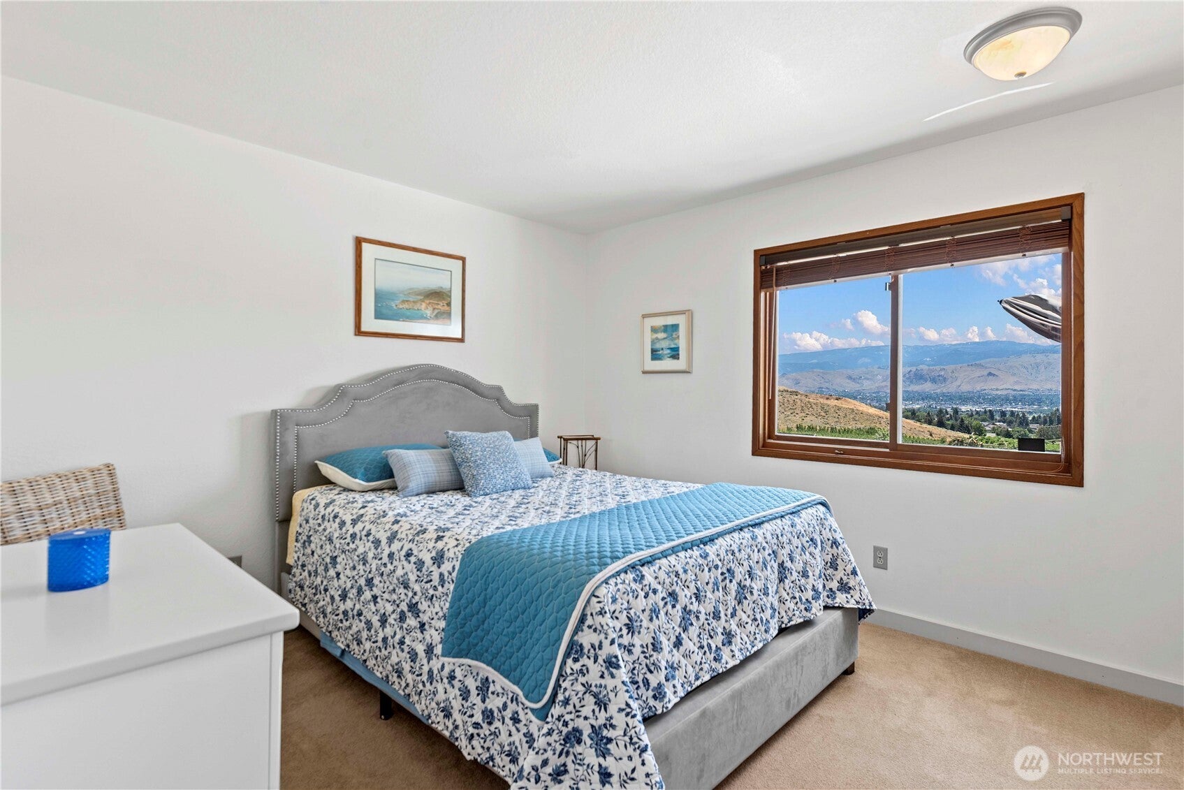 East Wenatchee, Washington, 98802, United States, 3 Bedrooms Bedrooms, ,2 BathroomsBathrooms,Residential,For Sale,1876357