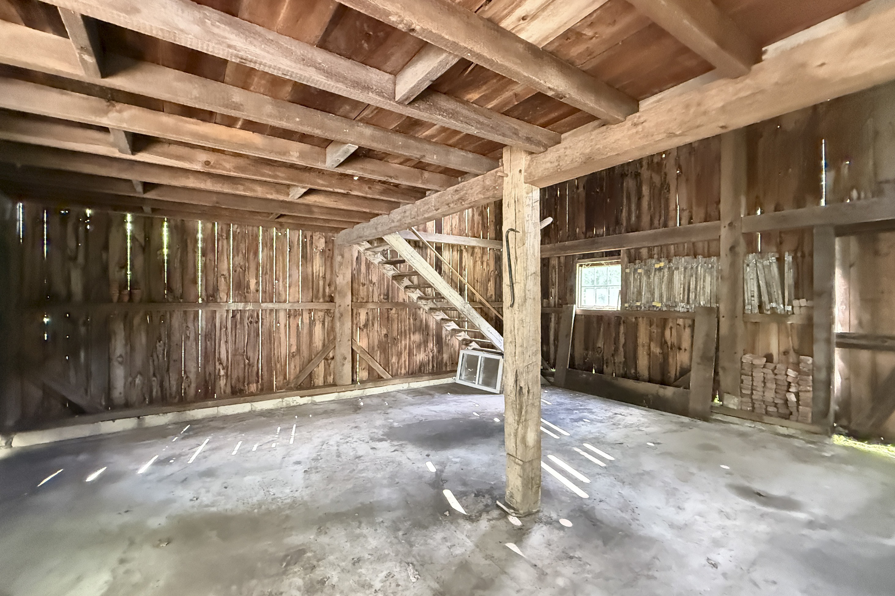 An Early American Treasure on a Lovely Lot with a Barn - 物件實景