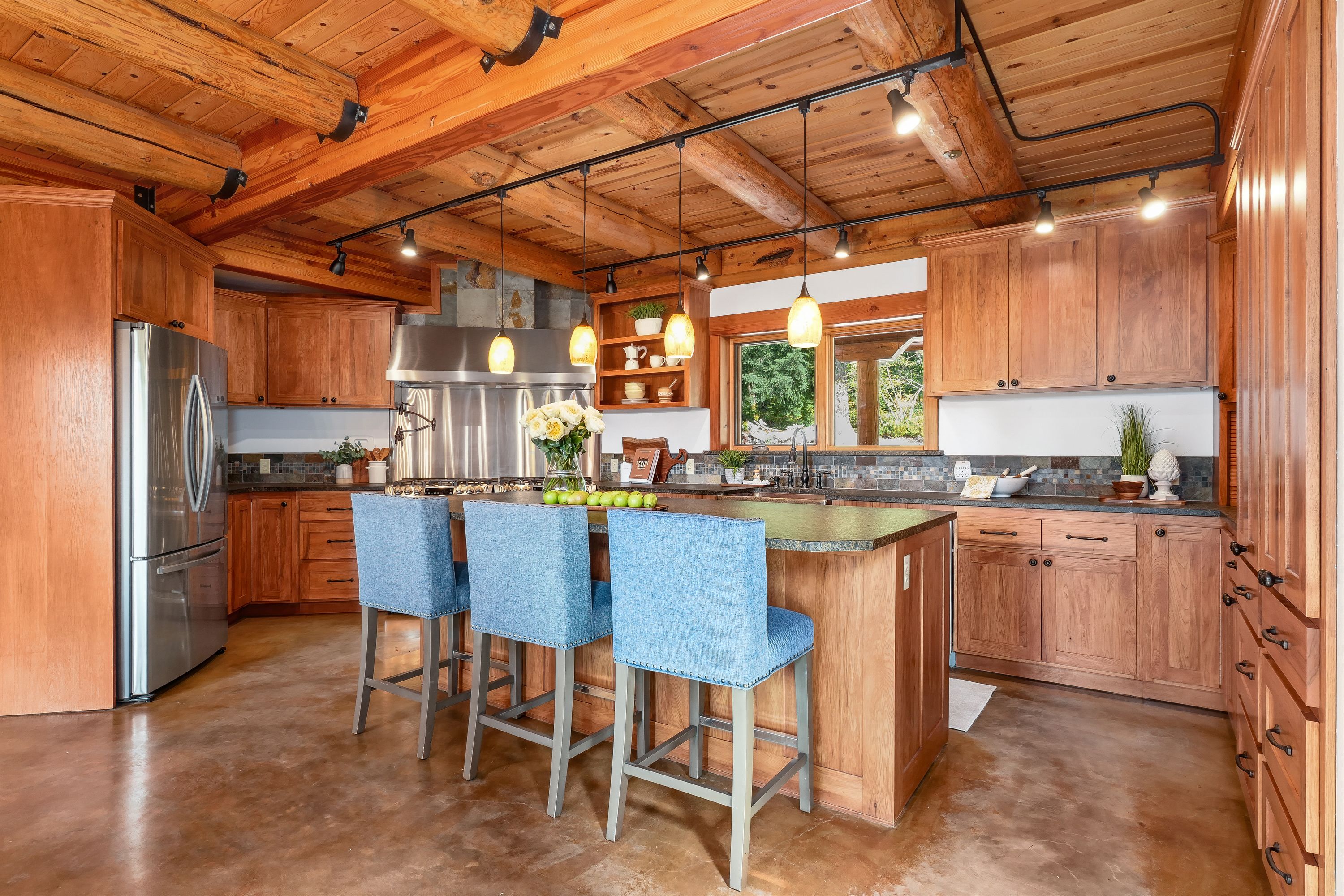  Mountain Glen Ranch  A Distinctive Northwest Estate with Montana Soul - 物件實景