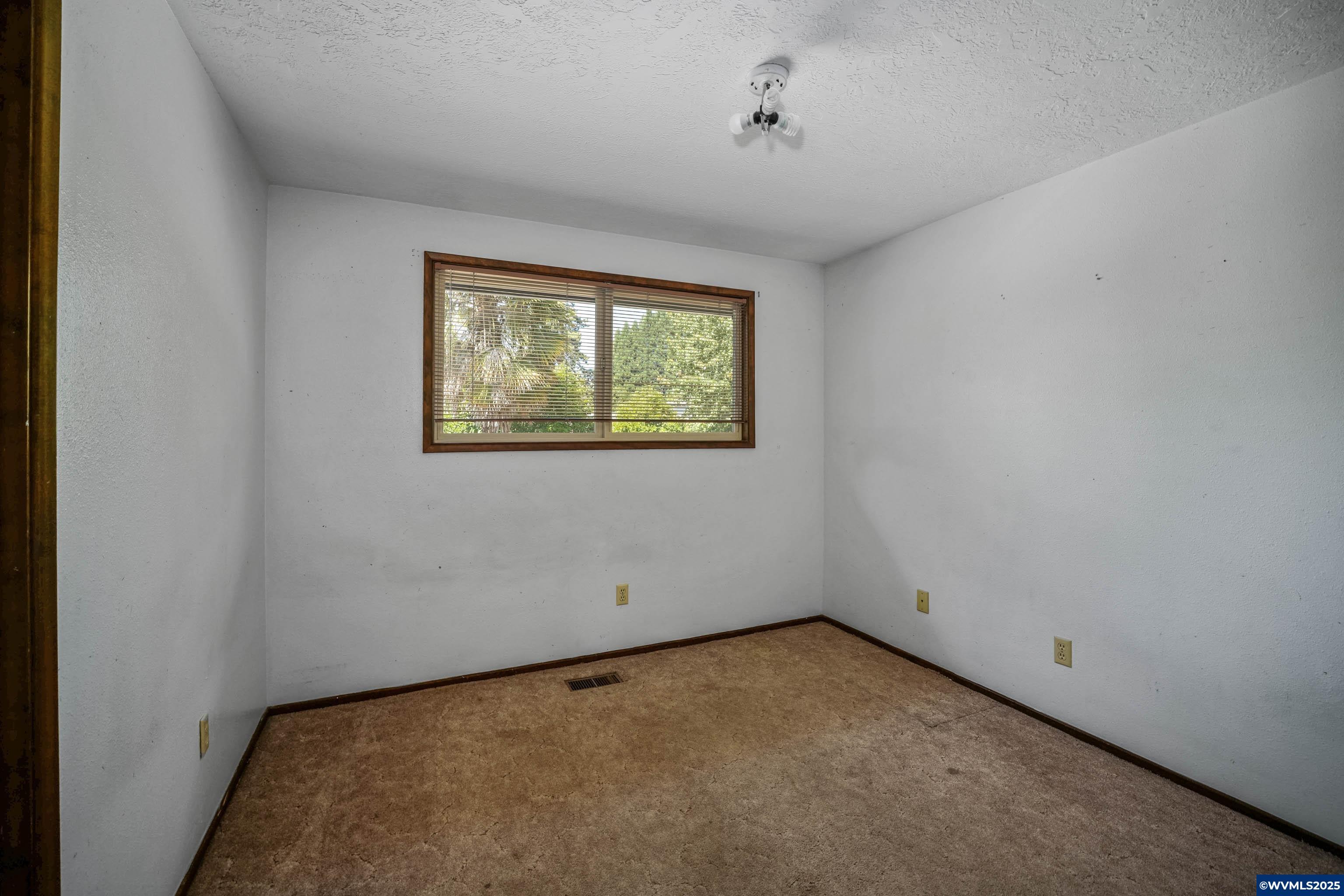 Albany, Oregon, 97321, United States, 4 Bedrooms Bedrooms, ,4 BathroomsBathrooms,Residential,For Sale,1795620