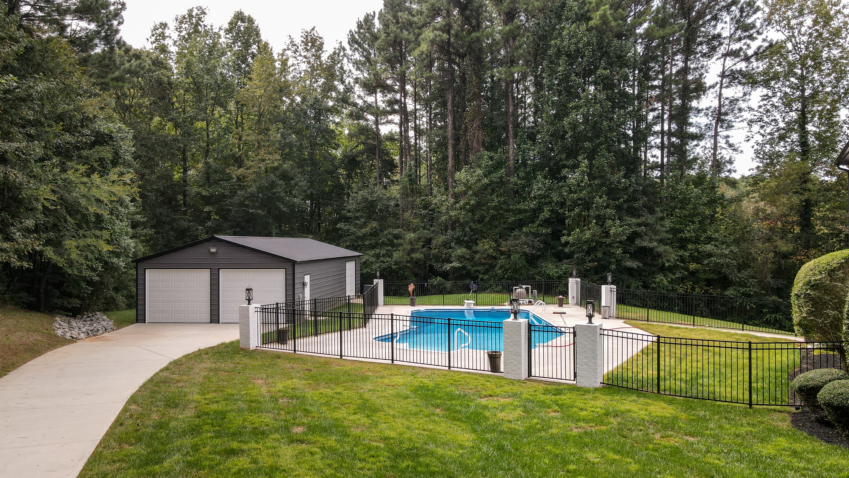 Stanley, North Carolina, 28164, United States, 6 Bedrooms Bedrooms, ,4 BathroomsBathrooms,Residential,For Sale,1976979