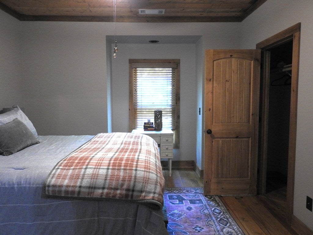 Morganton, Georgia, 30560, United States, 4 Bedrooms Bedrooms, ,4 BathroomsBathrooms,Residential,For Sale,1859082