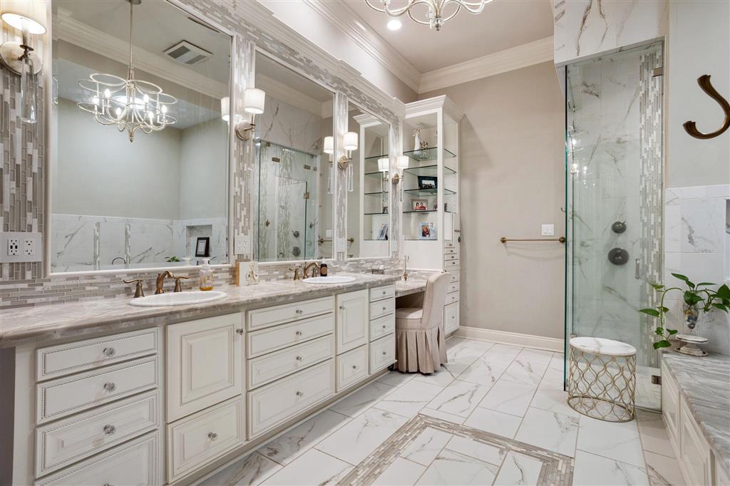 Lake Charles, Louisiana, 70605, United States, 5 Bedrooms Bedrooms, ,8 BathroomsBathrooms,Residential,For Sale,2017314