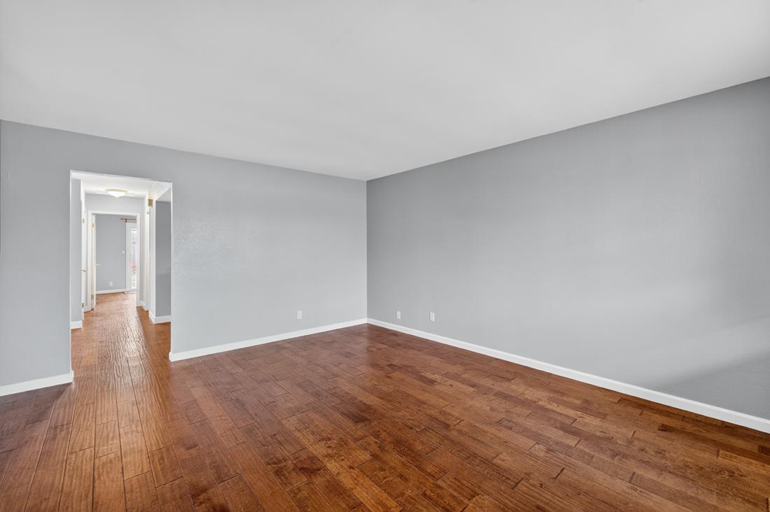 Watsonville, California, 95076, United States, 2 Bedrooms Bedrooms, ,1 BathroomBathrooms,Residential,For Sale,1969209