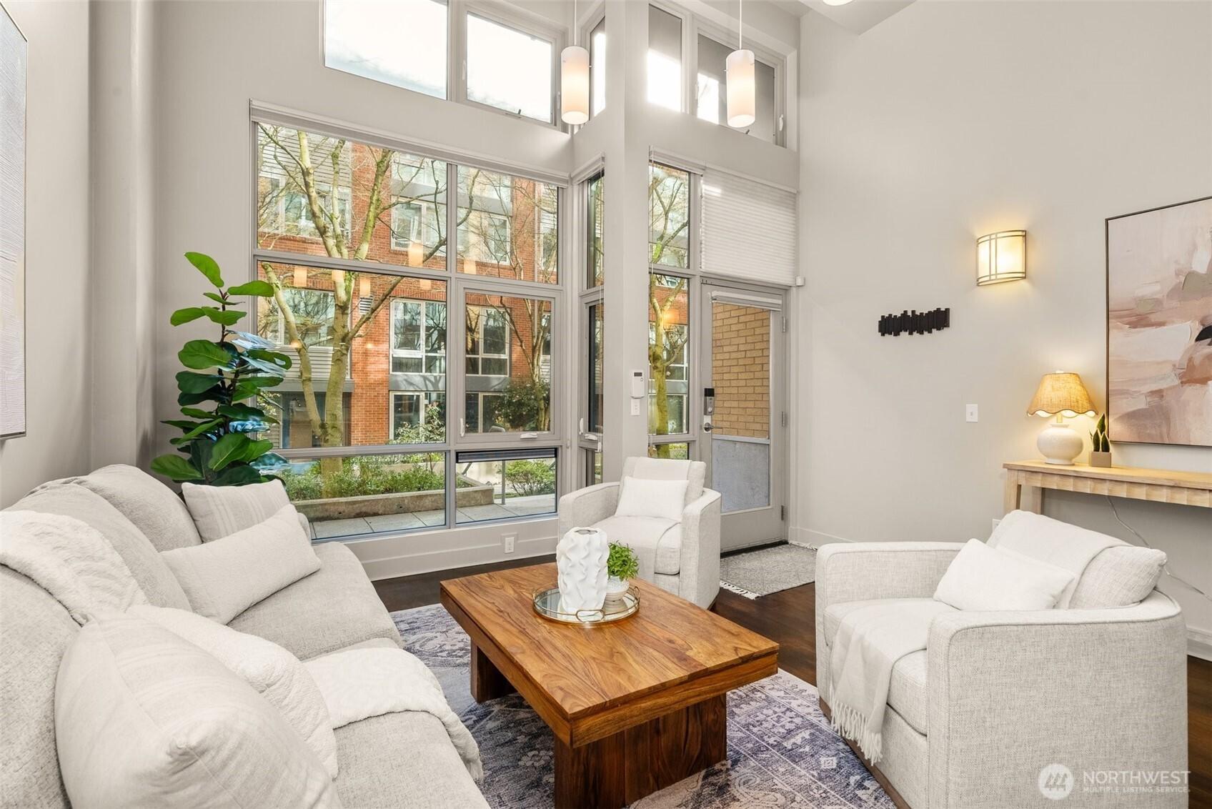 SEATTLE, Washington, 98102, United States, 1 Bedroom Bedrooms, ,2 BathroomsBathrooms,Residential,For Sale,1752958