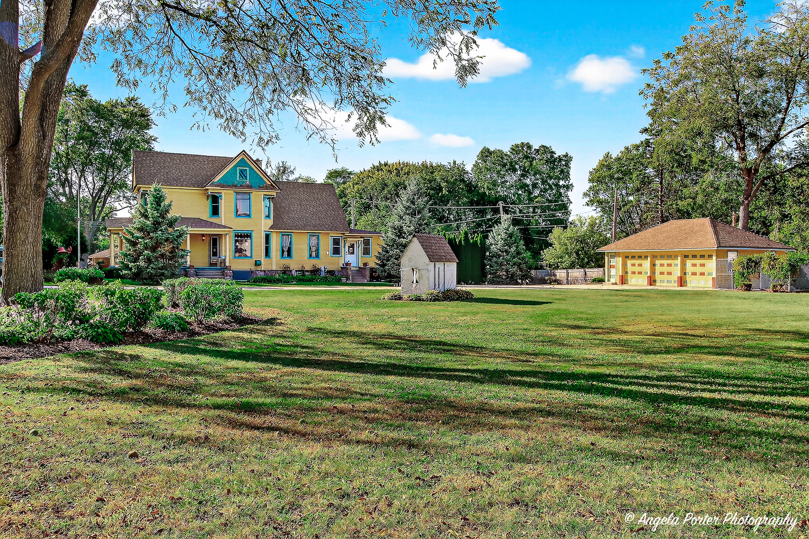 Crystal Lake, Illinois, 60014, United States, 4 Bedrooms Bedrooms, ,2 BathroomsBathrooms,Residential,For Sale,1982746