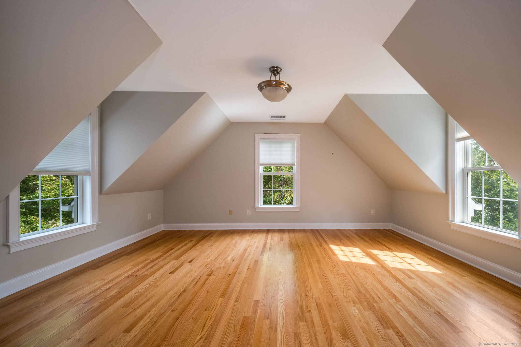 Madison, Connecticut, 06443, United States, 4 Bedrooms Bedrooms, ,4 BathroomsBathrooms,Residential,For Sale,1960564