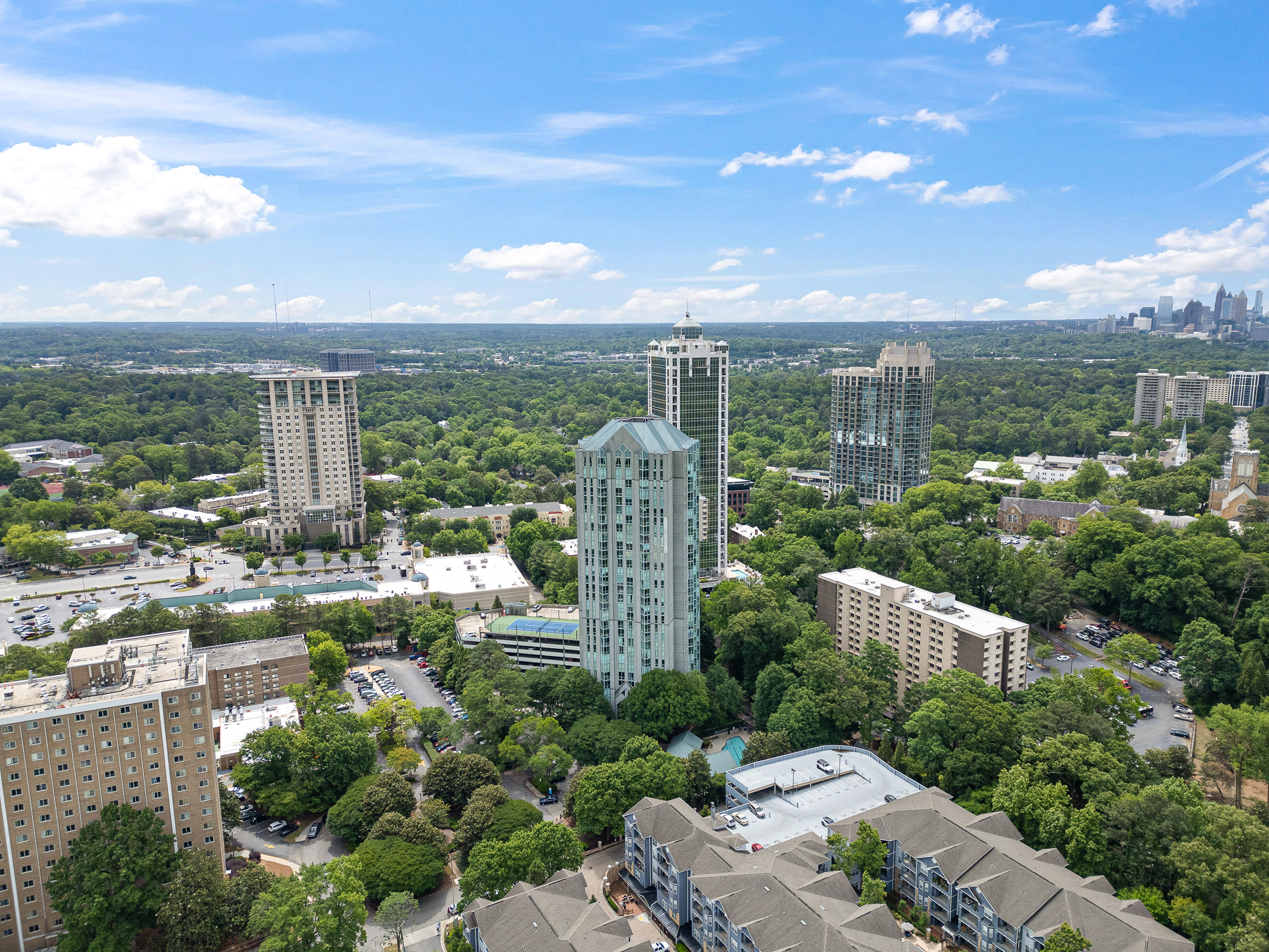  Elevated Living at Beautifully Renovated Buckhead Residence - 物件實景