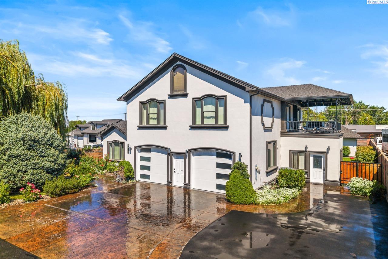 Kennewick, Washington, 99336, United States, 7 Bedrooms Bedrooms, ,7 BathroomsBathrooms,Residential,For Sale,1983847