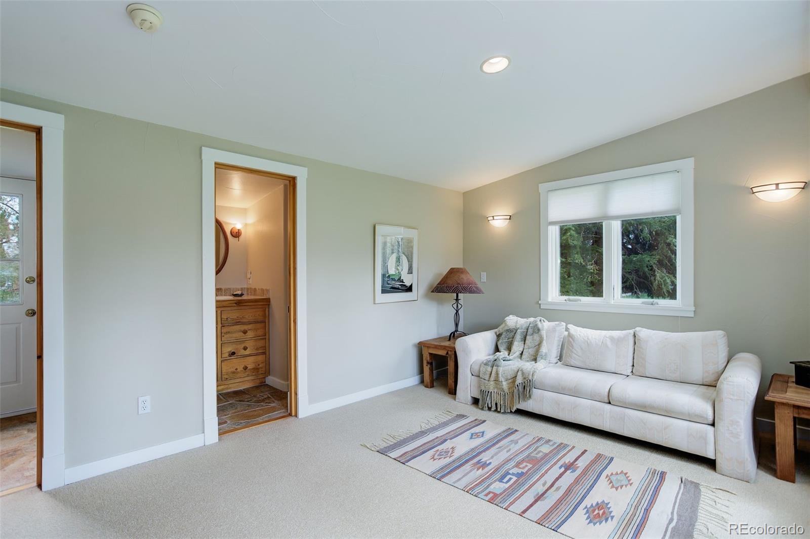 Longmont, Colorado, 80503, United States, 3 Bedrooms Bedrooms, ,1 BathroomBathrooms,Residential,For Sale,1826397