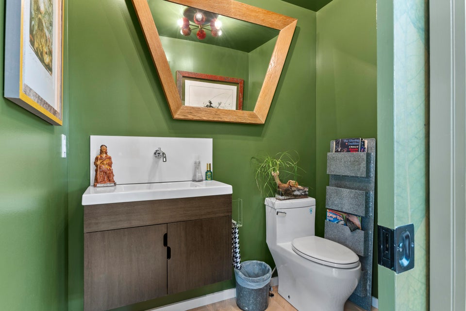 Lexington, Kentucky, 40515, United States, 4 Bedrooms Bedrooms, ,5 BathroomsBathrooms,Residential,For Sale,2049186