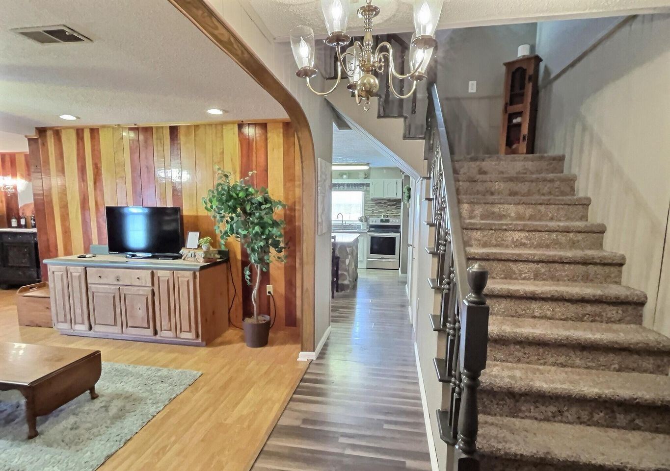 Palatka, Florida, 32177, United States, 4 Bedrooms Bedrooms, ,3 BathroomsBathrooms,Residential,For Sale,1898864