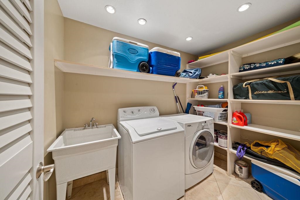 Lahaina, Hawaii, 96761, United States, 1 Bedroom Bedrooms, ,2 BathroomsBathrooms,Residential,For Sale,1793815