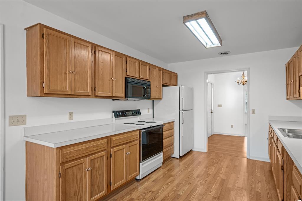 North Myrtle Beach, South Carolina, 29585, United States, 3 Bedrooms Bedrooms, ,2 BathroomsBathrooms,Residential,For Sale,1982107