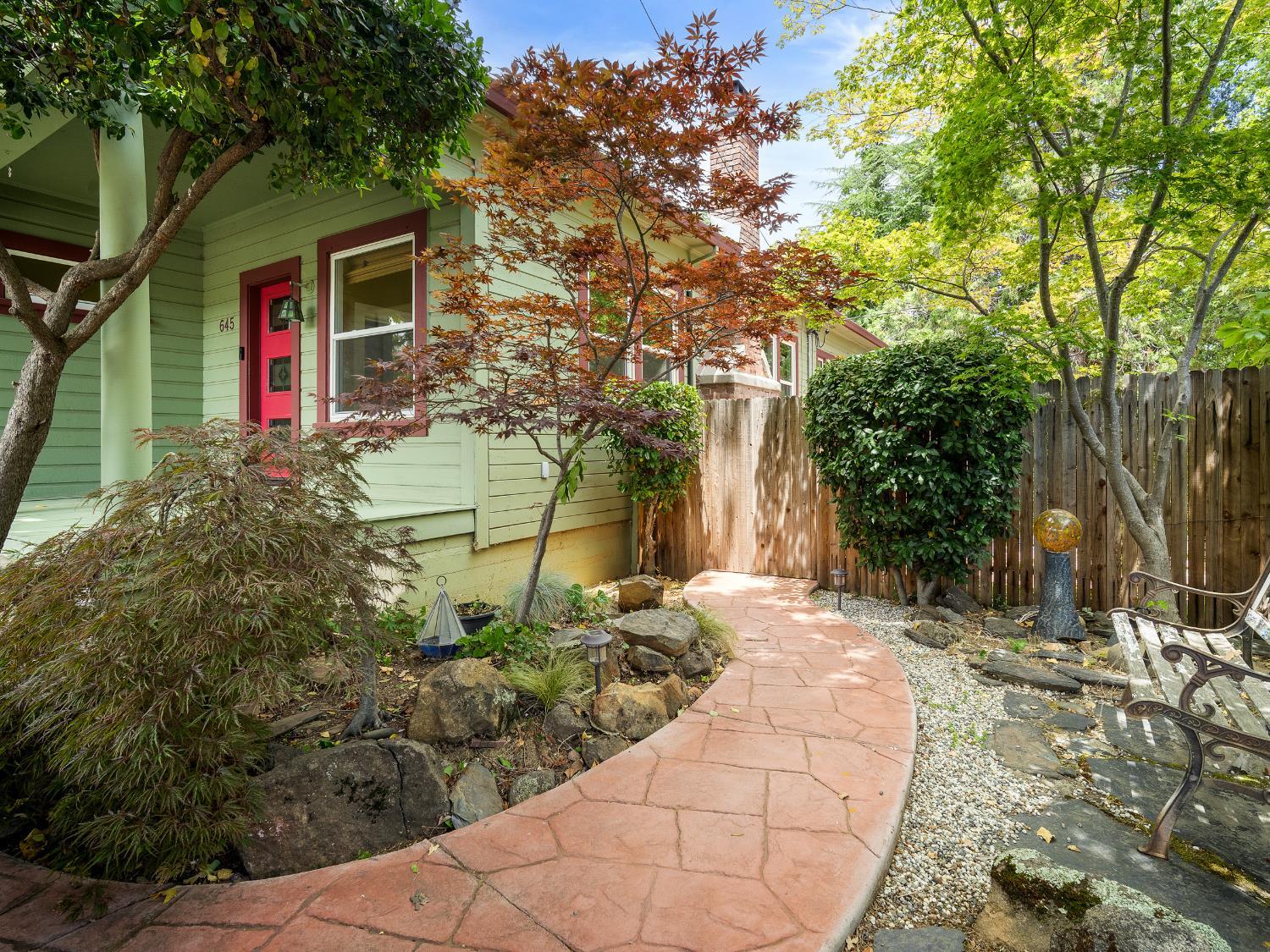 Placerville, California, 95667, United States, 3 Bedrooms Bedrooms, ,2 BathroomsBathrooms,Residential,For Sale,1878670