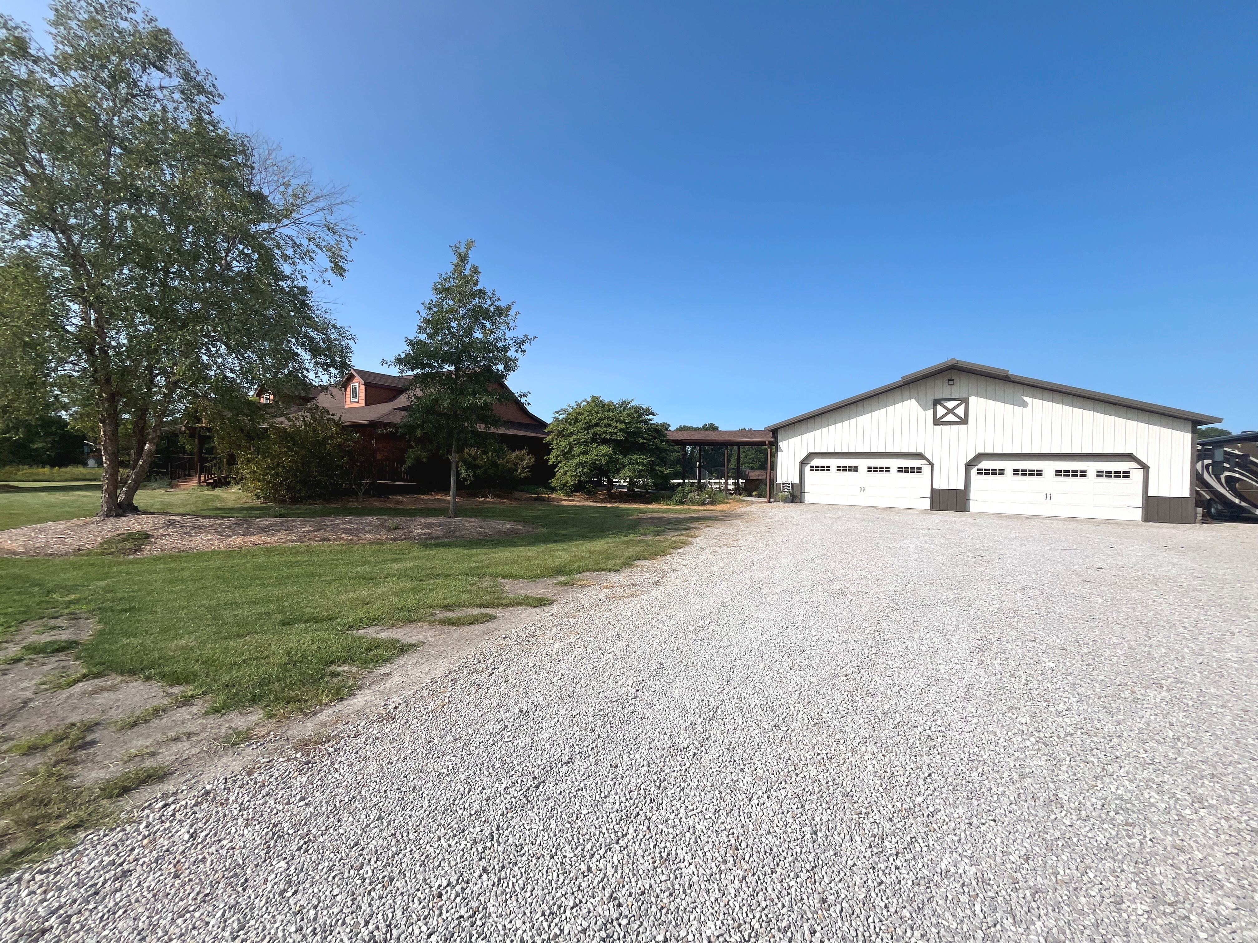 Chillicothe, Missouri, 64601, United States, 3 Bedrooms Bedrooms, ,3 BathroomsBathrooms,Residential,For Sale,1924445