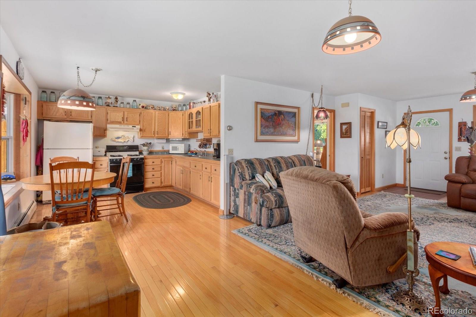 Salida, Colorado, 81201, United States, 3 Bedrooms Bedrooms, ,2 BathroomsBathrooms,Residential,For Sale,1943539