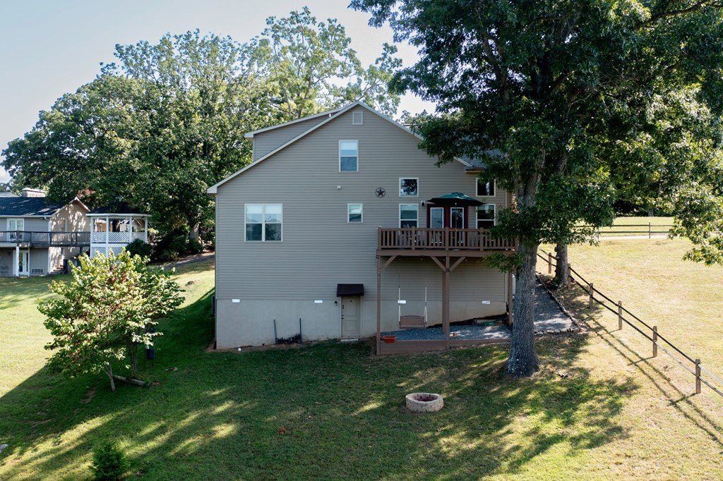 Hiawassee, Georgia, 30546, United States, 2 Bedrooms Bedrooms, ,2 BathroomsBathrooms,Residential,For Sale,1973981