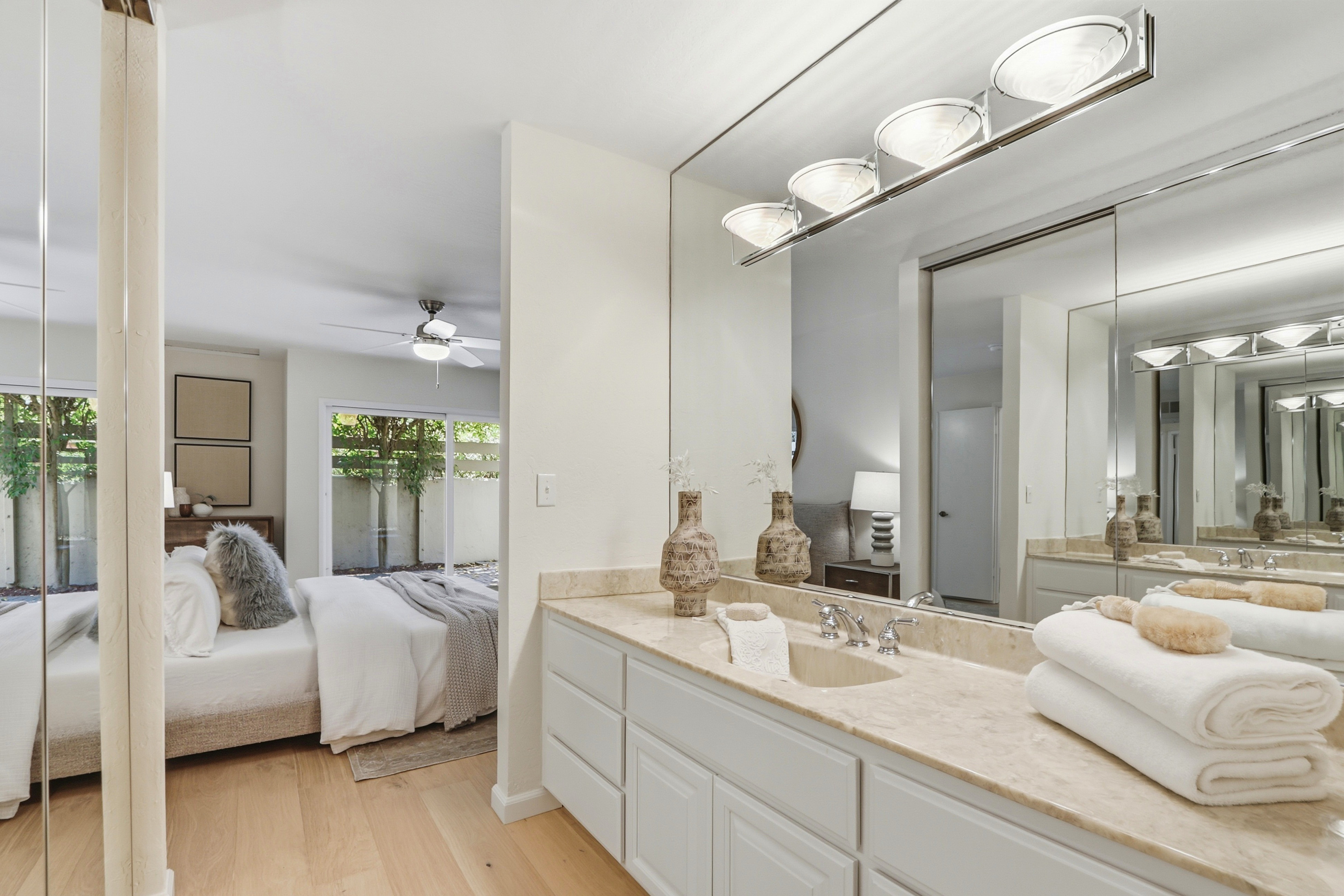  Updated Willow Glen Townhome - 物件實景