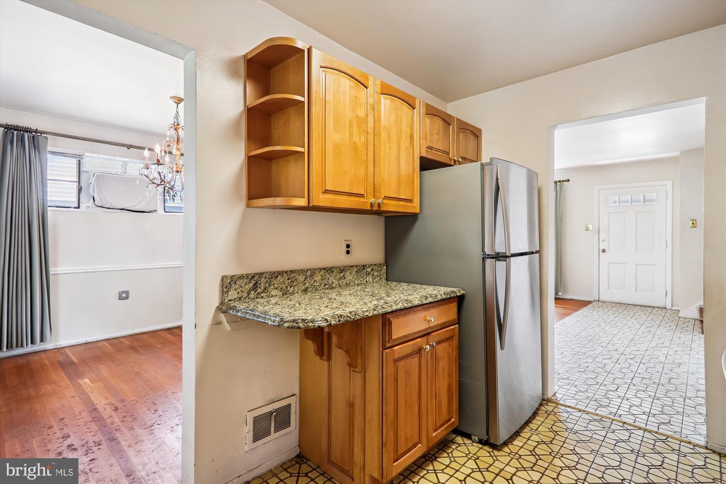 Silver Spring, Maryland, 20903, United States, 4 Bedrooms Bedrooms, ,2 BathroomsBathrooms,Residential,For Sale,1919736
