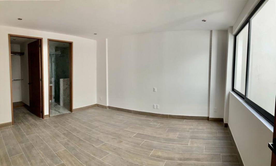 Fuente de Pir?mides, Naucalpan de Juárez, Estado de México, 53950, Mexico, 3 Bedrooms Bedrooms, ,3 BathroomsBathrooms,Residential,For Sale,Fuente de Pir?mides,1616587