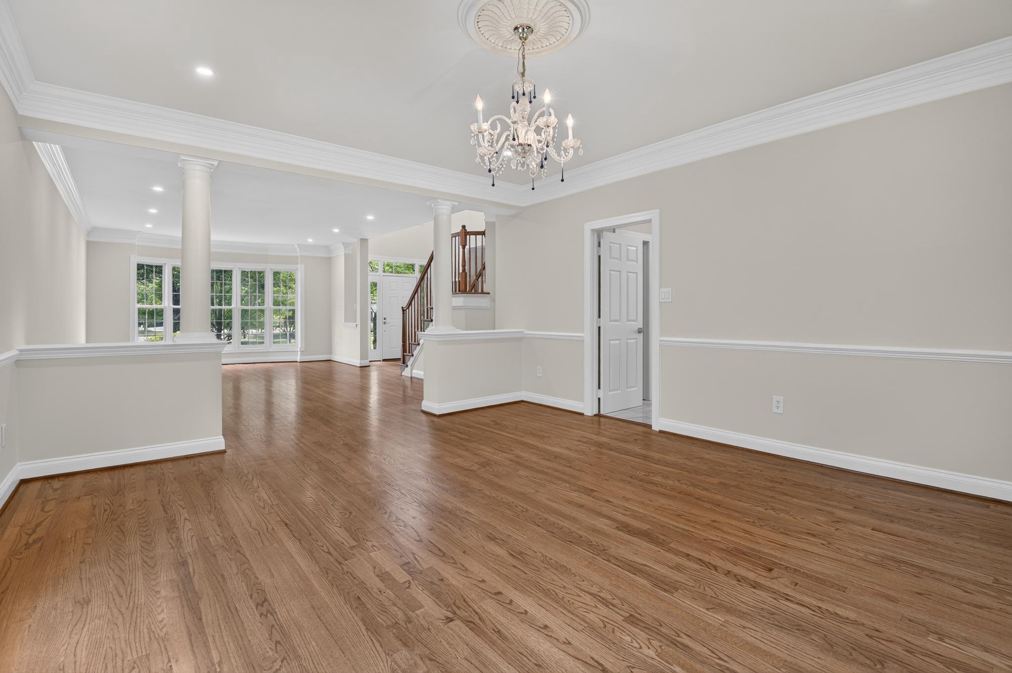  13621 Pine View Lane, Rockville, MD 20850 - 物件實景