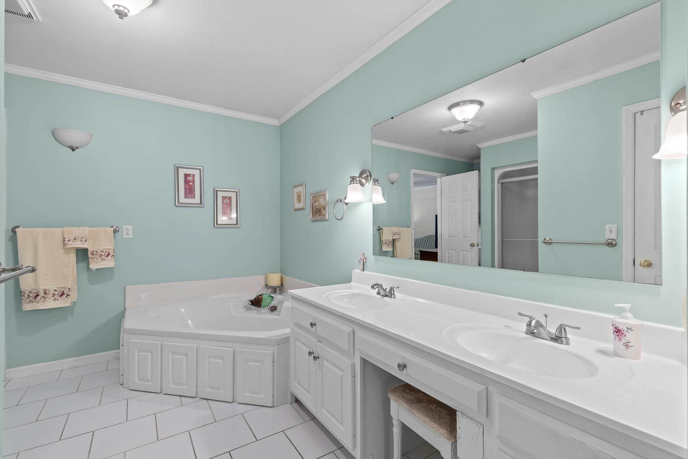 Bryant, Alabama, 35958, United States, 6 Bedrooms Bedrooms, ,3 BathroomsBathrooms,Residential,For Sale,1983058