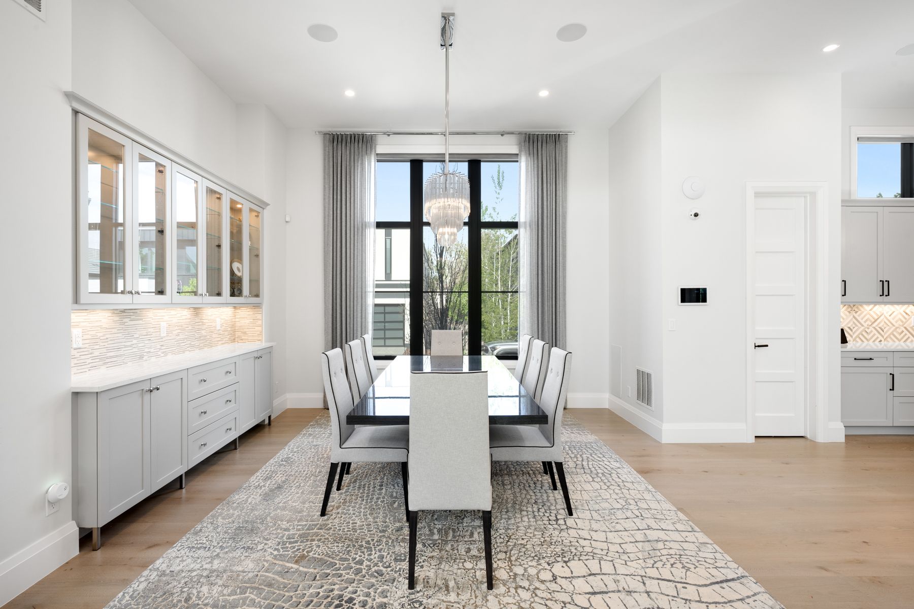  Gated Cherry Creek Enclave of Cedar Lane - 物件實景