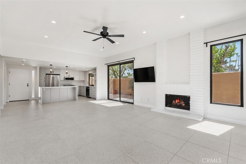 Palm Springs, California, 92264, United States, 2 Bedrooms Bedrooms, ,2 BathroomsBathrooms,Residential,For Sale,1856182