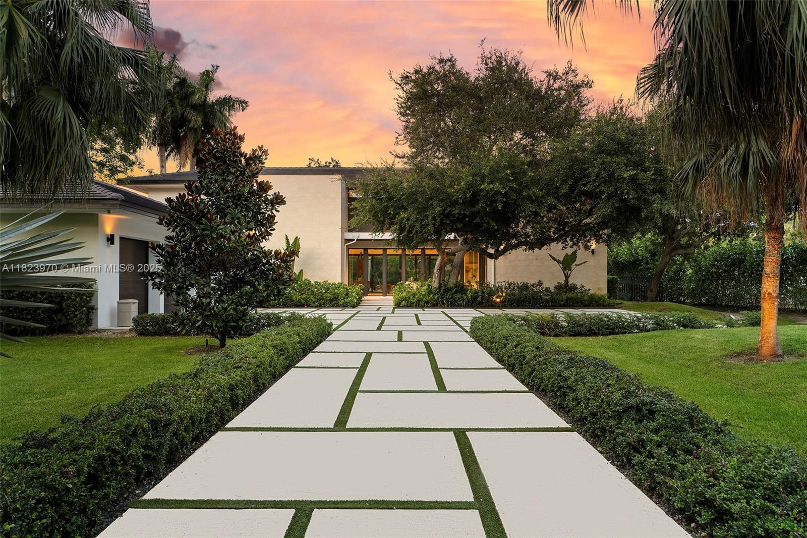 Pinecrest, Florida, 33156, United States, 7 Bedrooms Bedrooms, ,9 BathroomsBathrooms,Residential,For Sale,1885152