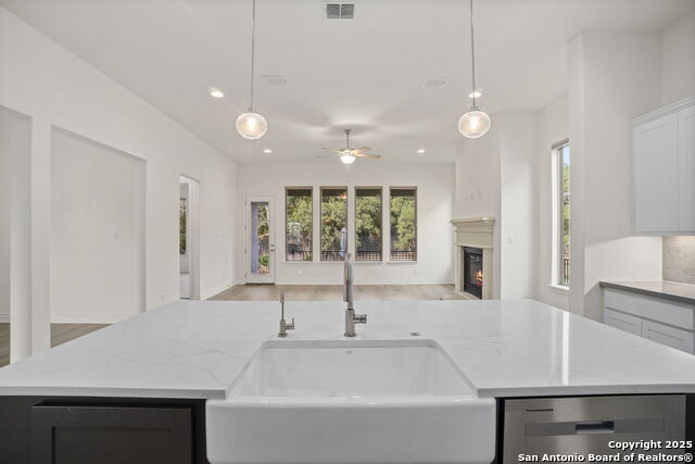 Boerne, Texas, 78006, United States, 4 Bedrooms Bedrooms, ,3 BathroomsBathrooms,Residential,For Sale,1848970