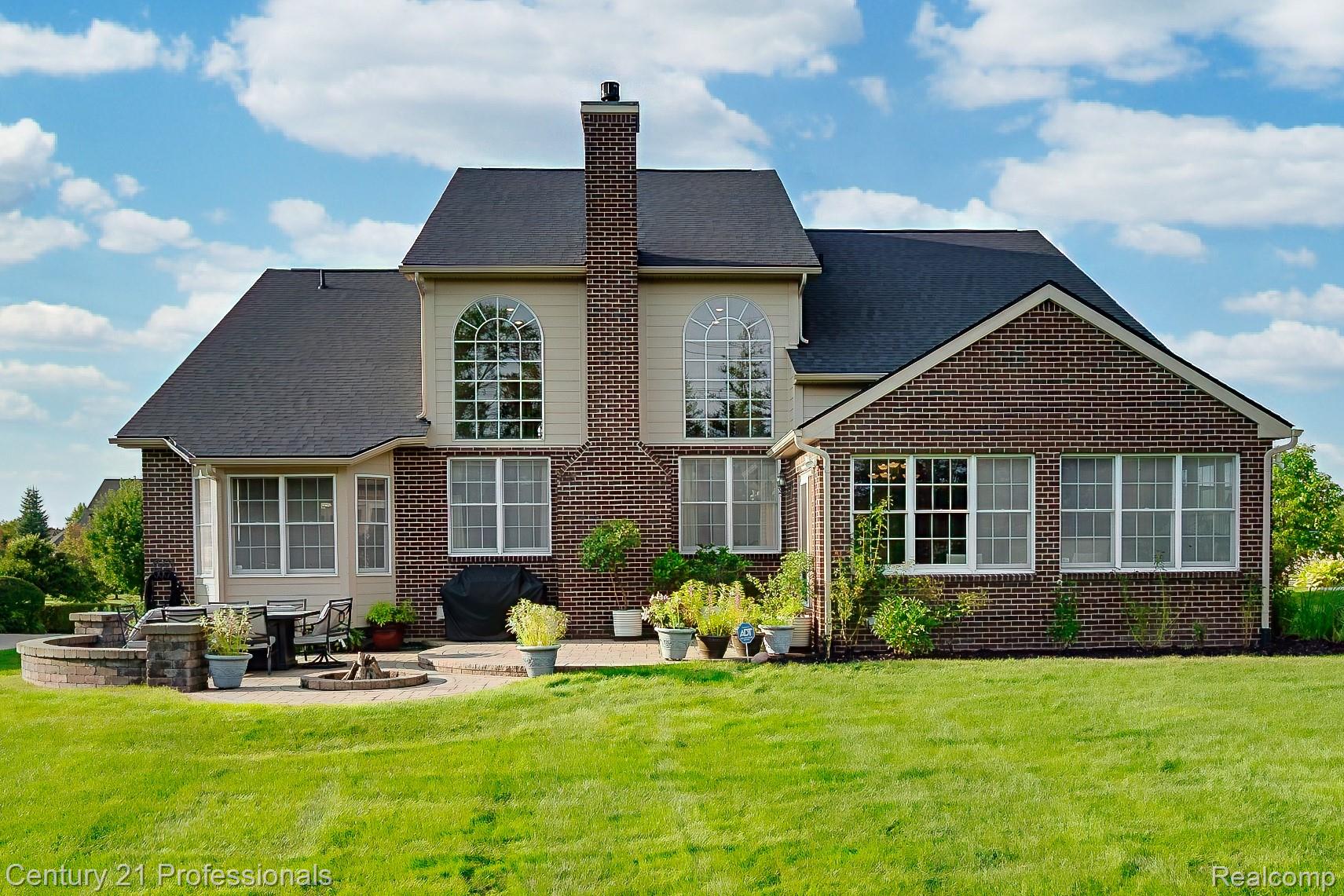 Novi, Michigan, 48374, United States, 4 Bedrooms Bedrooms, ,5 BathroomsBathrooms,Residential,For Sale,1904445