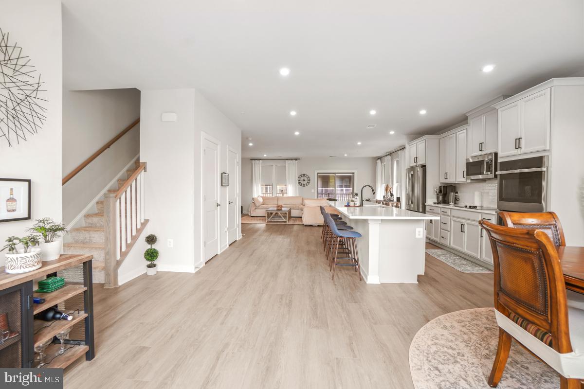 Manassas Park, Virginia, 20111, United States, 3 Bedrooms Bedrooms, ,3 BathroomsBathrooms,Residential,For Sale,1942849