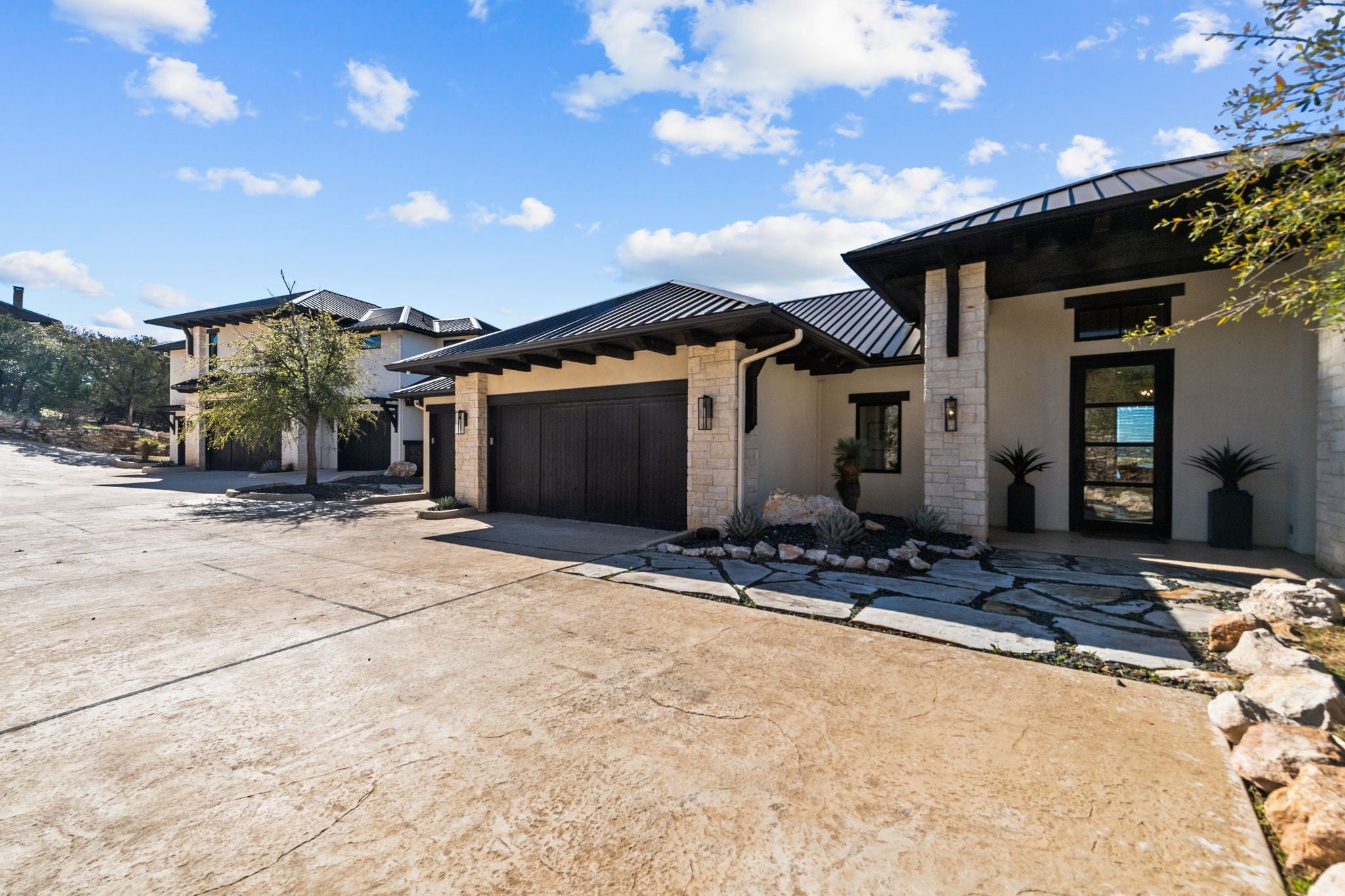 Graford, Texas, 76449, United States, 5 Bedrooms Bedrooms, ,7 BathroomsBathrooms,Residential,For Sale,1987325