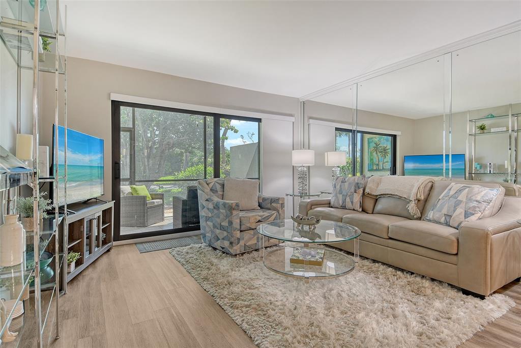 Longboat Key, Florida, 34228, United States, 2 Bedrooms Bedrooms, ,1 BathroomBathrooms,Residential,For Sale,1859781