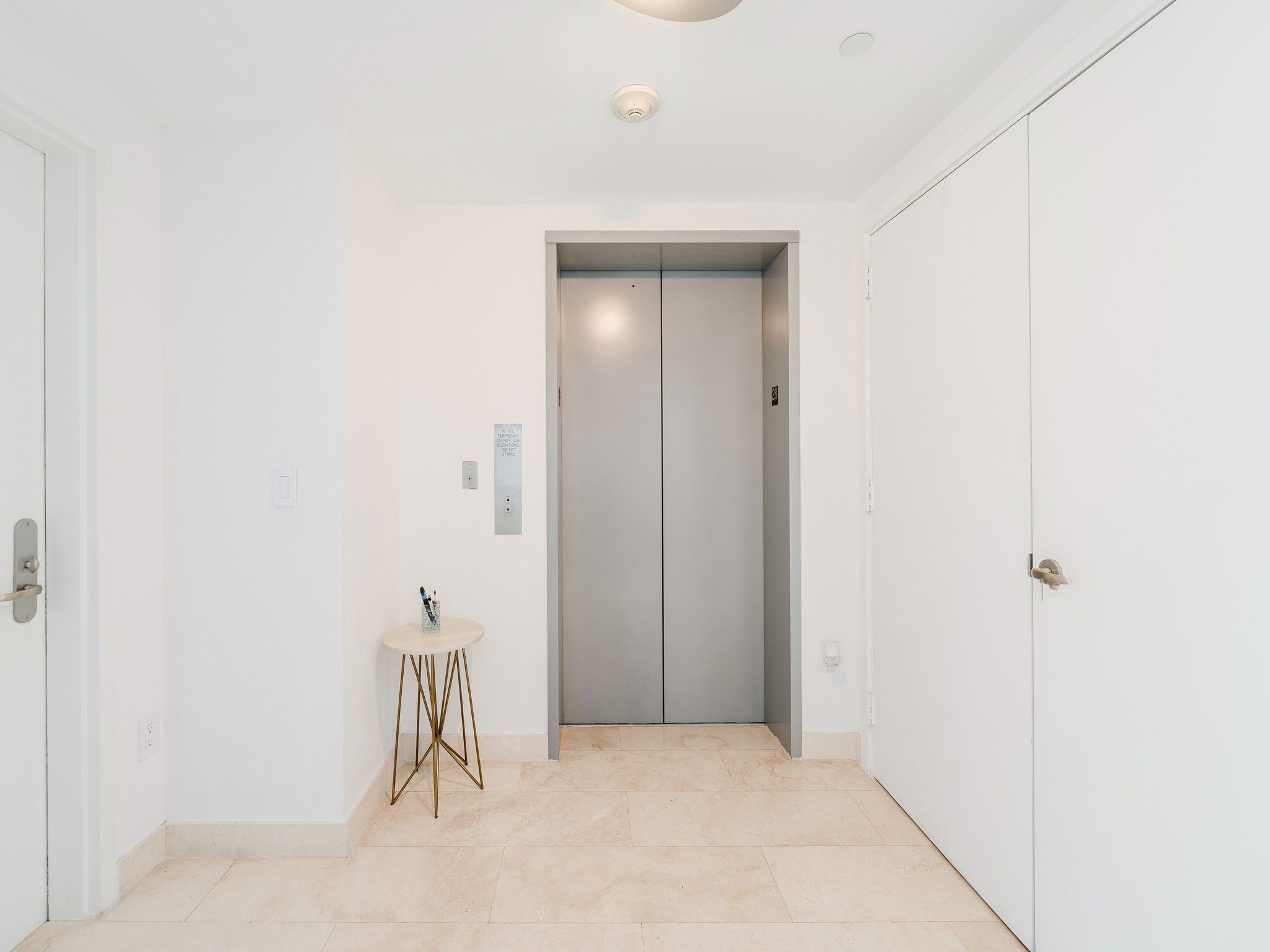  1331 Brickell Bay Dr, Miami, FL, 33131 - 物件實景