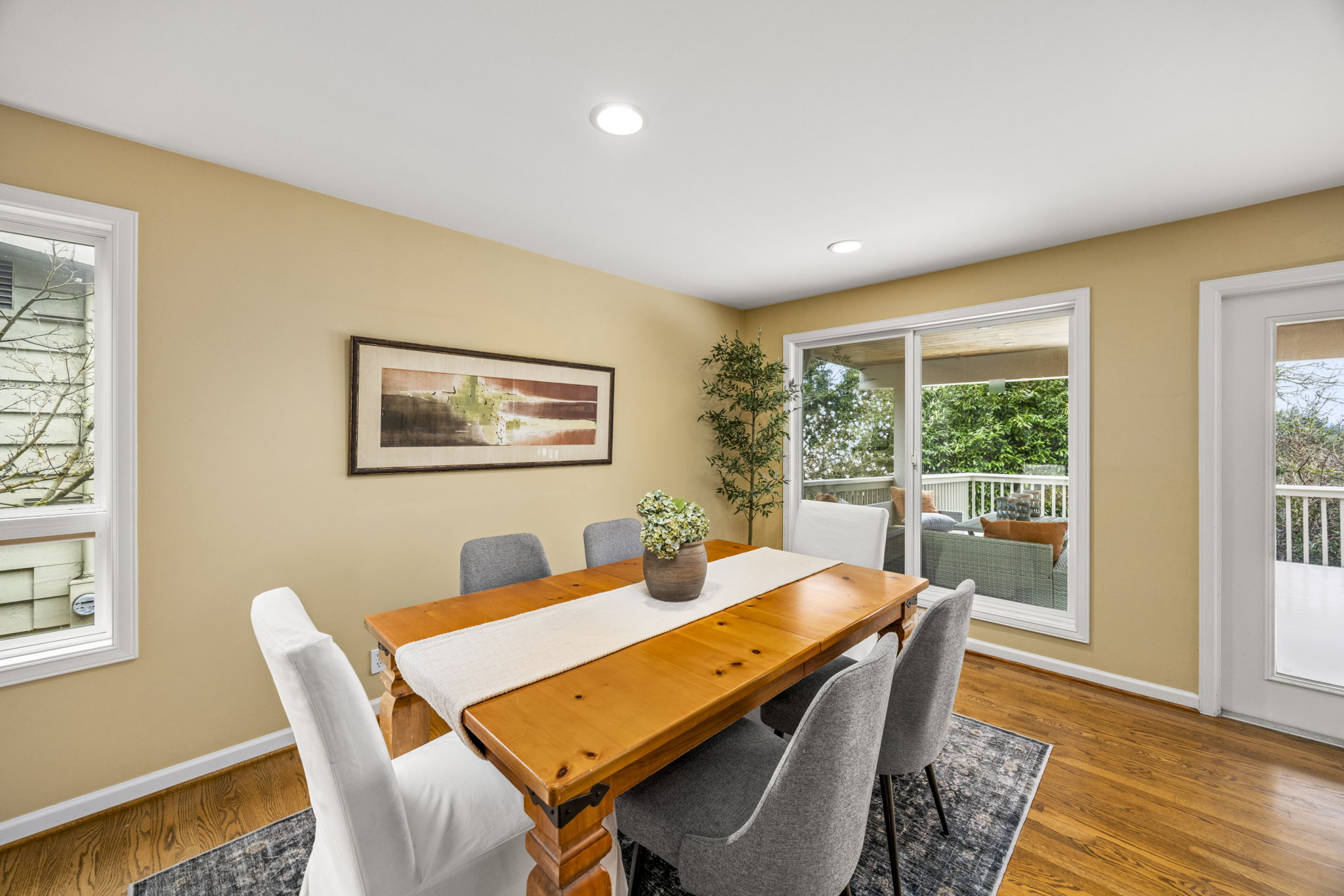  231 105th Ave SE, Bellevue, WA 98004 - 物件實景