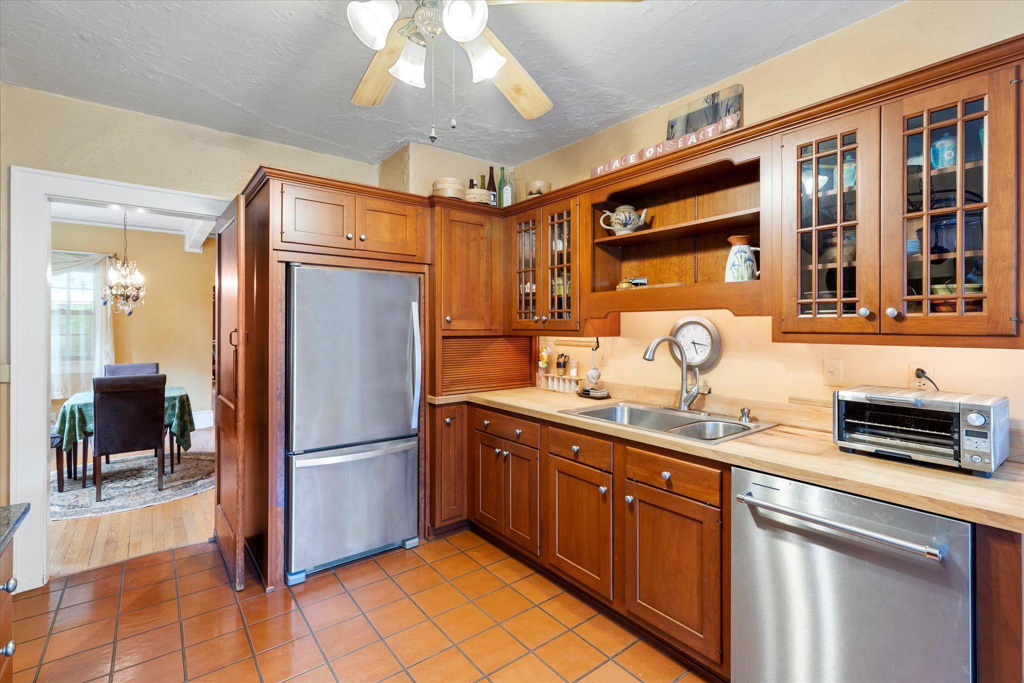 Blacksburg, Virginia, 24060, United States, 3 Bedrooms Bedrooms, ,3 BathroomsBathrooms,Residential,For Sale,1986553