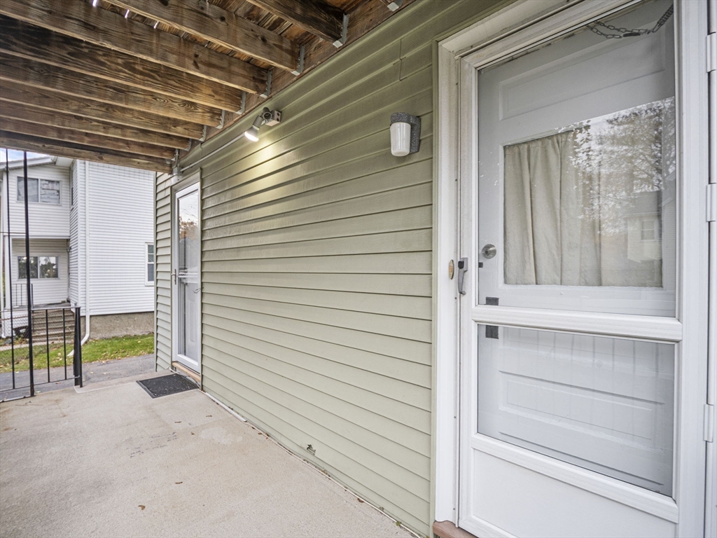 Belmont, Massachusetts, 02478, United States, 3 Bedrooms Bedrooms, ,1 BathroomBathrooms,Residential,For Sale,1988371