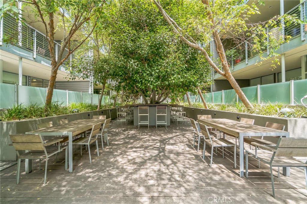 Marina del Rey, California, 90292, United States, 2 Bedrooms Bedrooms, ,1 BathroomBathrooms,Residential,For Sale,1901416