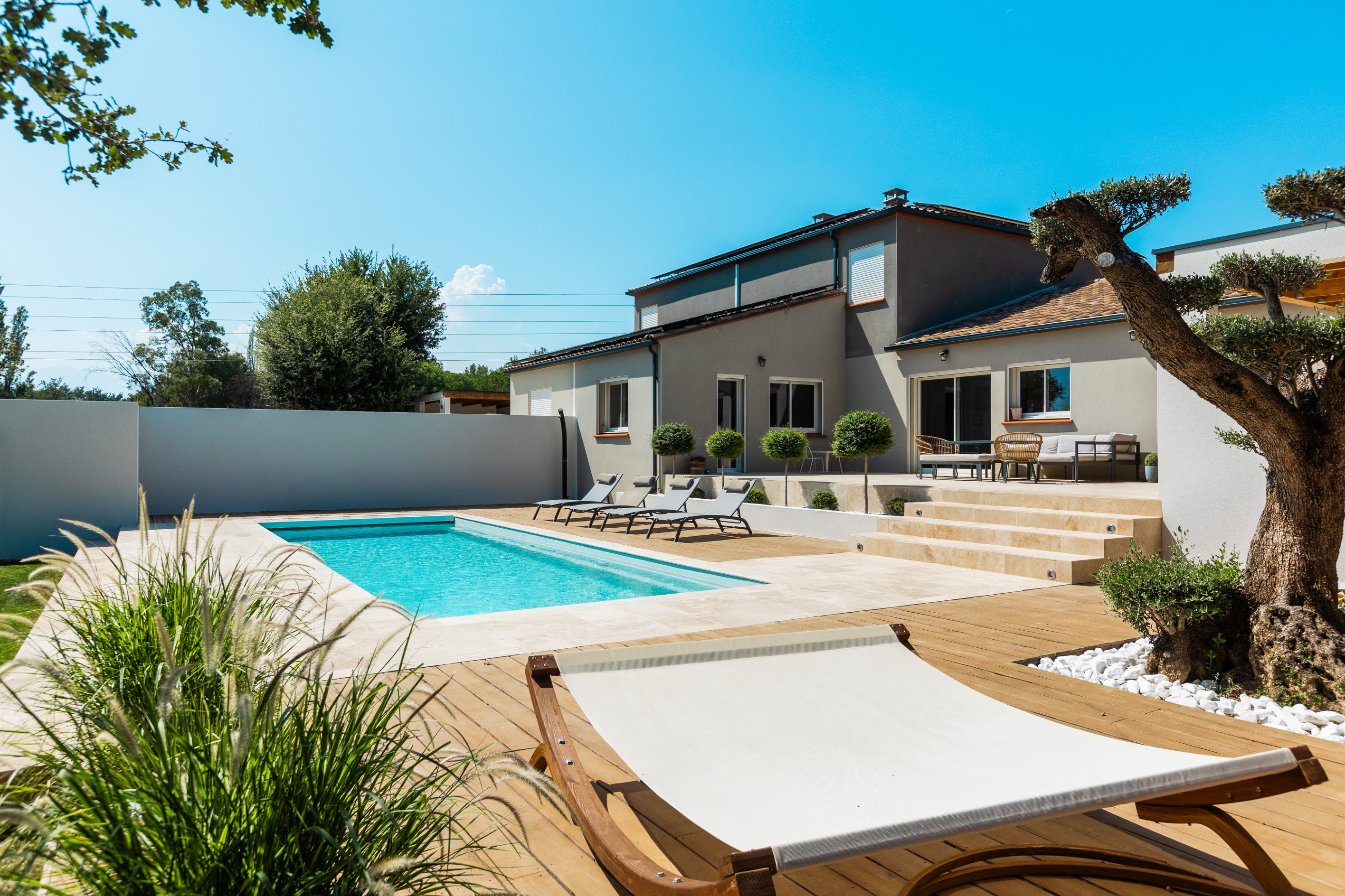  SPACIOUS VILLA WITH A COUNTRY FEEL IN THE CITY - 物件實景