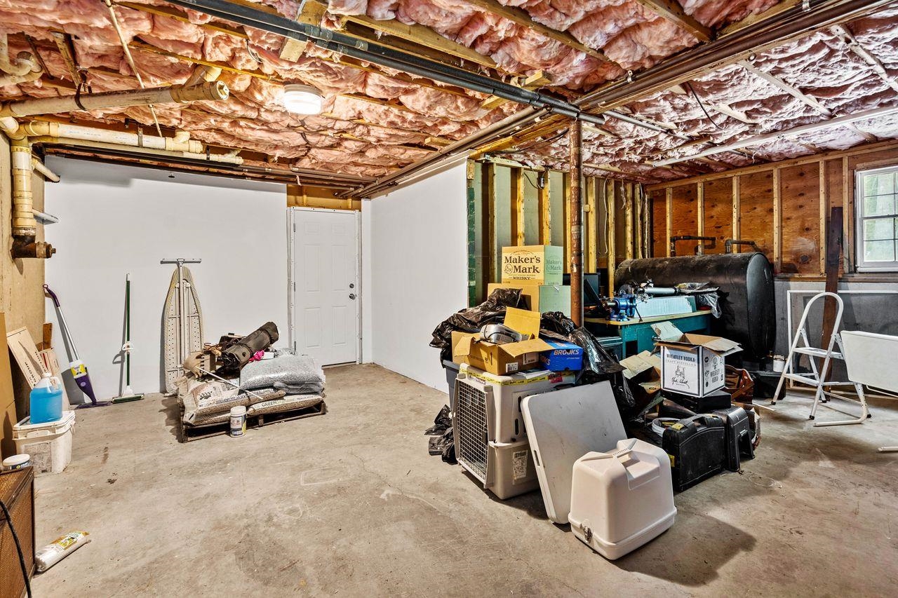 Amherst, New Hampshire, 03031, United States, 2 Bedrooms Bedrooms, ,1 BathroomBathrooms,Residential,For Sale,1996144