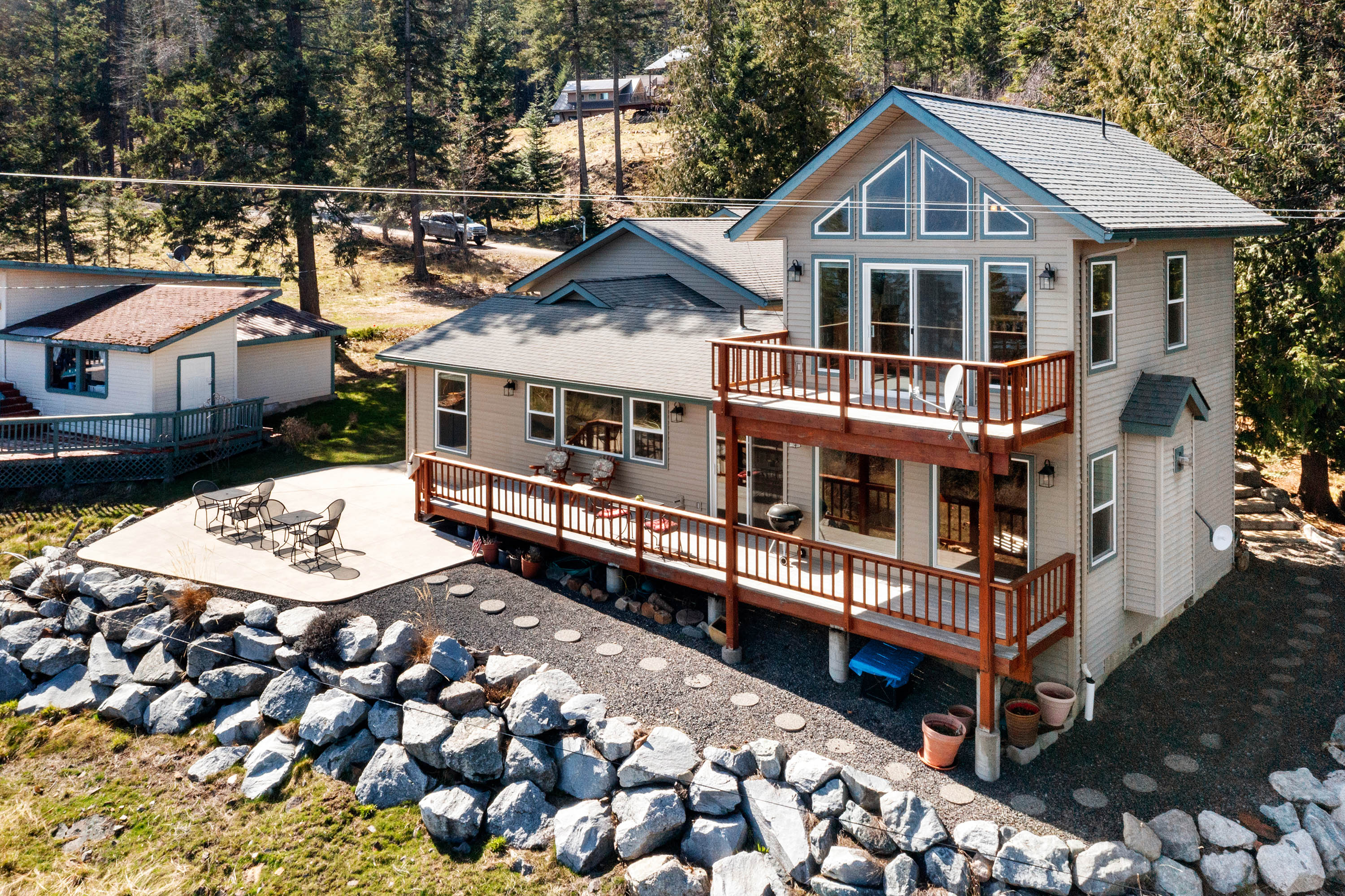 Sagle, Idaho, 83860, United States, 3 Bedrooms Bedrooms, ,2 BathroomsBathrooms,Residential,For Sale,1764165