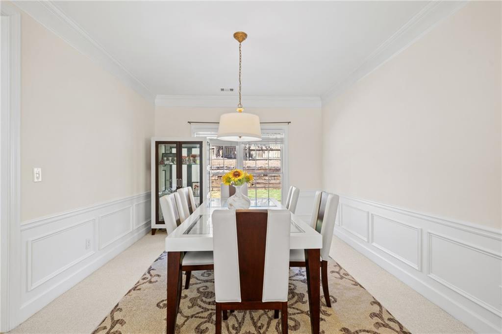 Roswell, Georgia, 30075, United States, 4 Bedrooms Bedrooms, ,3 BathroomsBathrooms,Residential,For Sale,1986078