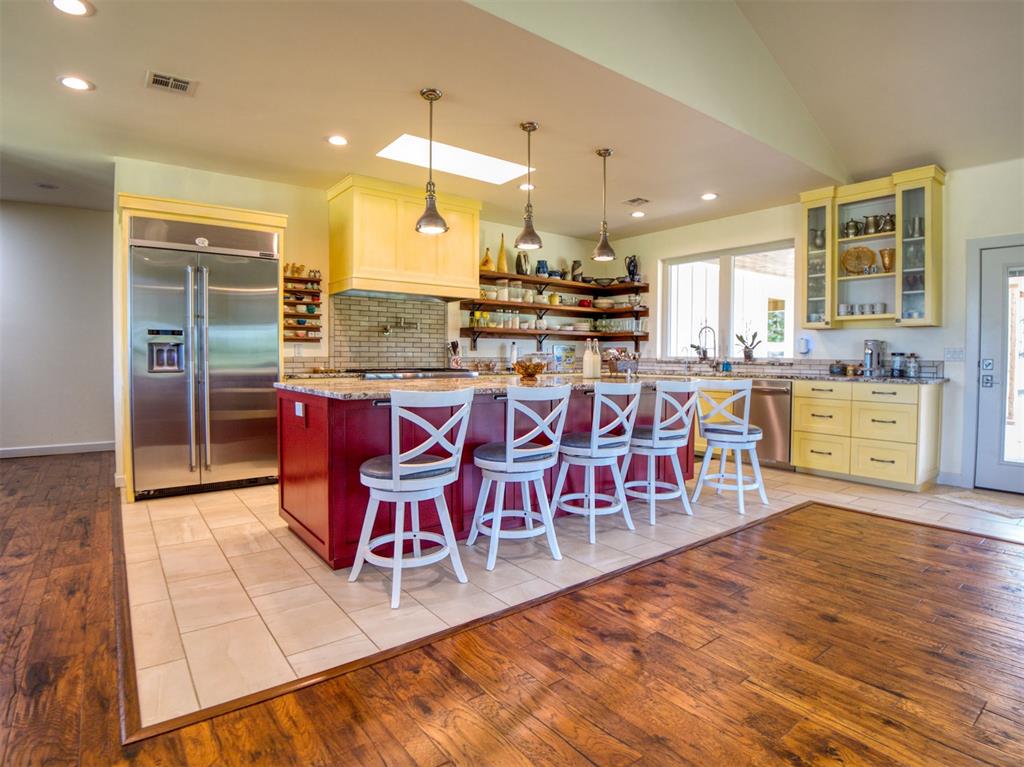 Tecumseh, Oklahoma, 74873, United States, 3 Bedrooms Bedrooms, ,3 BathroomsBathrooms,Residential,For Sale,1976601