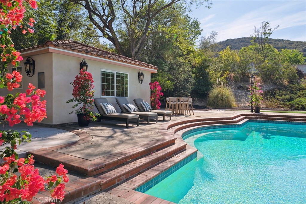 Calabasas, California, 91302, United States, 7 Bedrooms Bedrooms, ,7 BathroomsBathrooms,Residential,For Sale,1951012