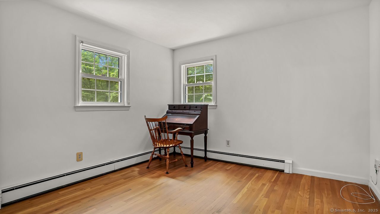 Easton, Connecticut, 06612, United States, 4 Bedrooms Bedrooms, ,4 BathroomsBathrooms,Residential,For Sale,1895469